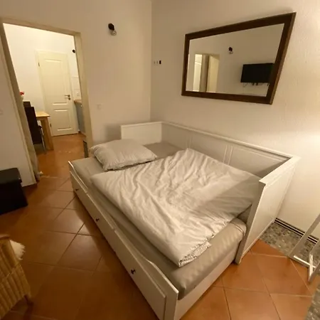 Apartment Mit Terrasse Ip-Tv Stellplatz Krefeld Exterior foto