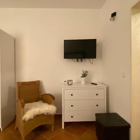 Apartment Mit Terrasse Ip-Tv Stellplatz Krefeld Exterior foto