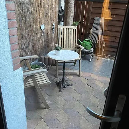 Apartment Mit Terrasse Ip-Tv Stellplatz Krefeld Exterior foto