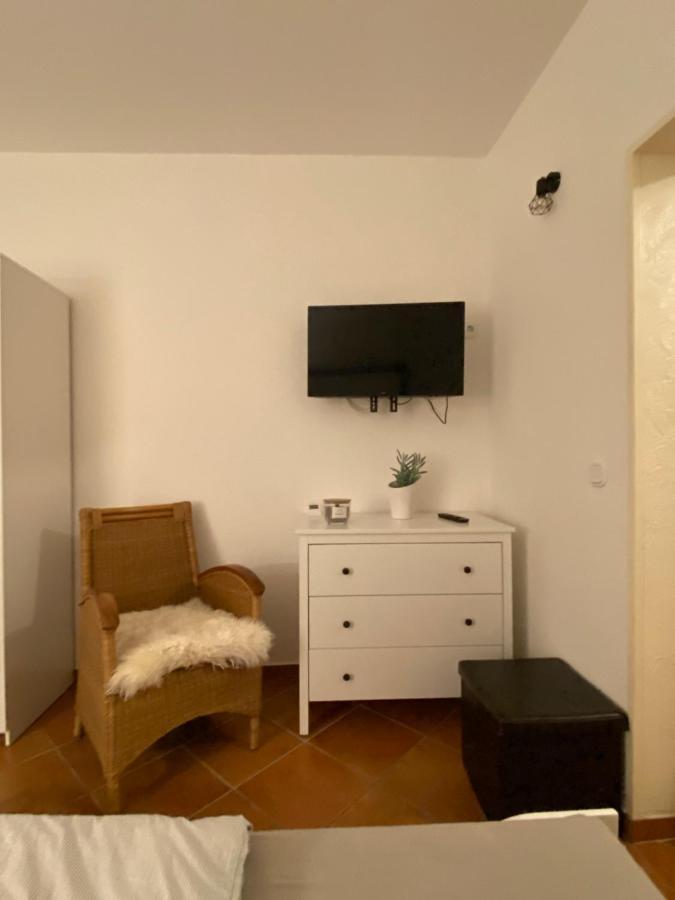 Apartment Mit Terrasse Ip-tv Stellplatz *